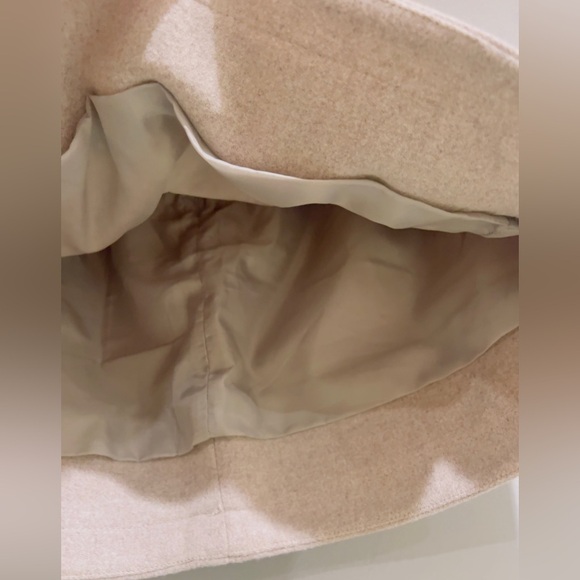 J. Crew  women’s mini skirt size 6 
Waist 15”
Length 17” - Picture 3 of 8